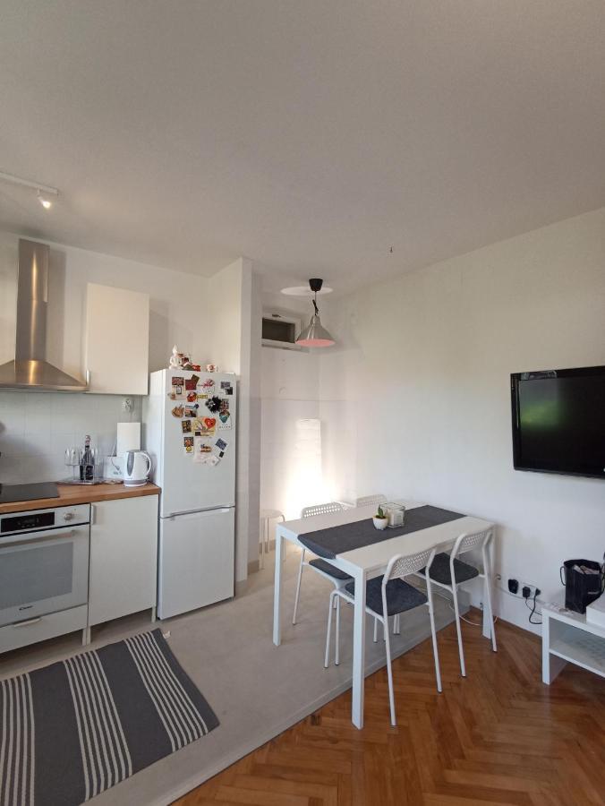 Apartment 70 M From The Beach พอดโกรา ภายนอก รูปภาพ